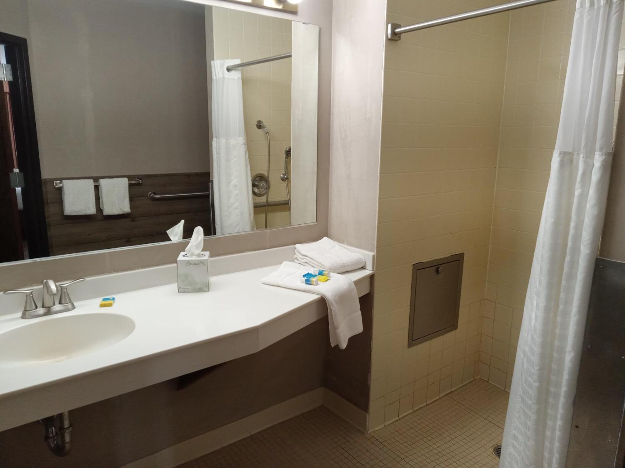 Paradise Shores Hotel Holcombe Zewnętrze zdjęcie